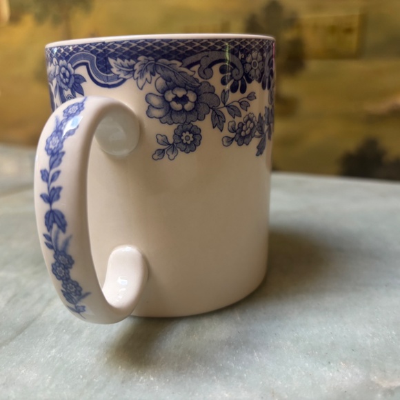 NWOT Spode White Delamere Blue Imperialware Mug with Blue Floral Pattern - Picture 8 of 8